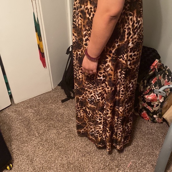 Tube maxi dress, Cheetah print - Picture 2 of 3